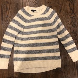 Banana republic tunic length sweater